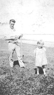 harold dagion and mae with uke  st. augustine fl 1931.jpg